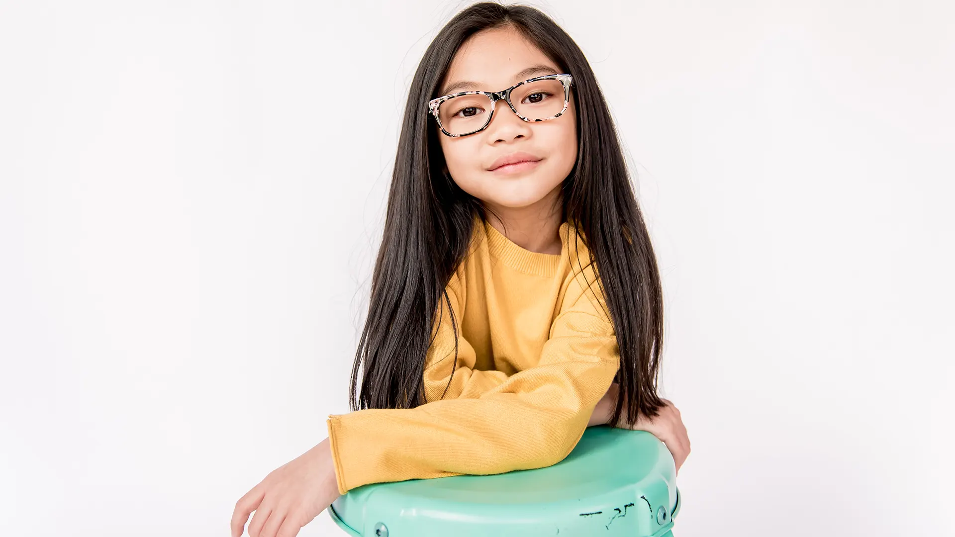 Read more about the article 10 Things To Do If Your Child Hates Wearing Glasses